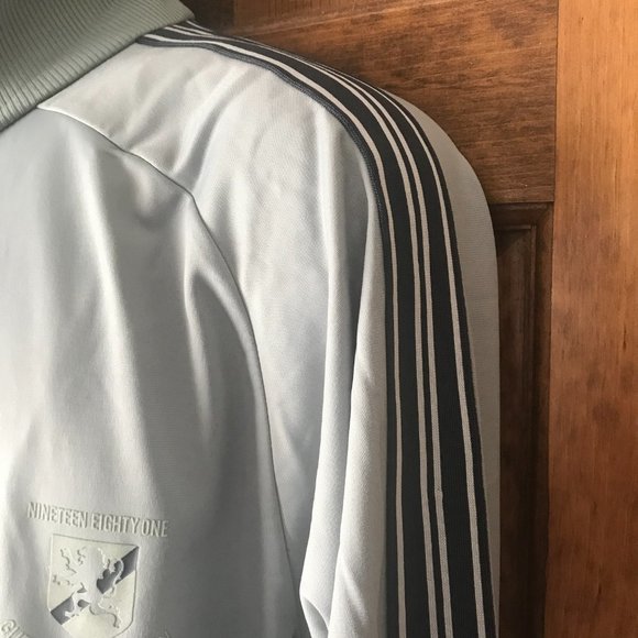 Guess Silver-Gray w/Black Stripes Zip-Up Jacket Large - Picture 8 of 13